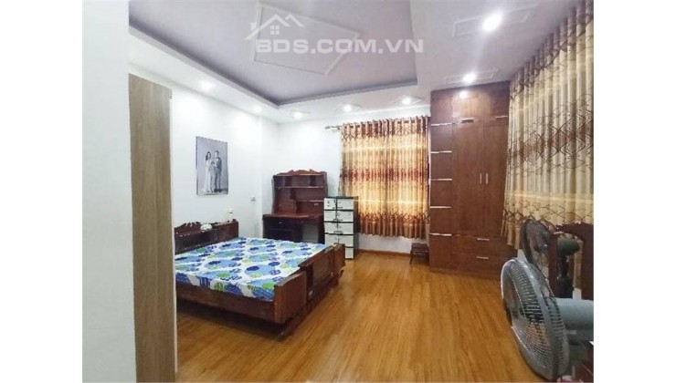 Bán nhà Cổ Linh- Thạch Bàn Nhà Dân xây năm 2019- 45m giá chào 3.x tỷ thương lượng mạnh chủ thiện chí